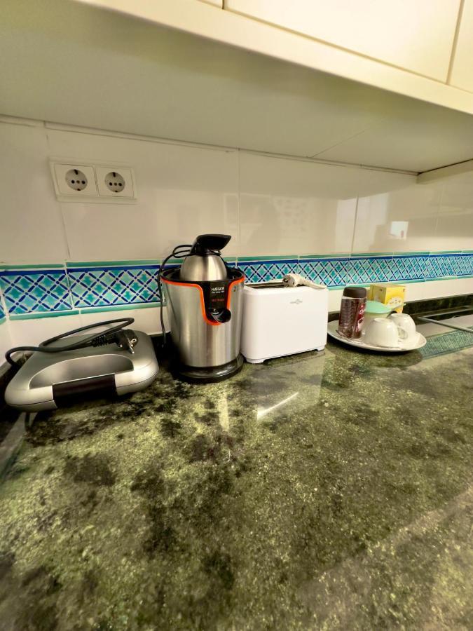 Moderna Habitacion En El Corazon De لقنت المظهر الخارجي الصورة