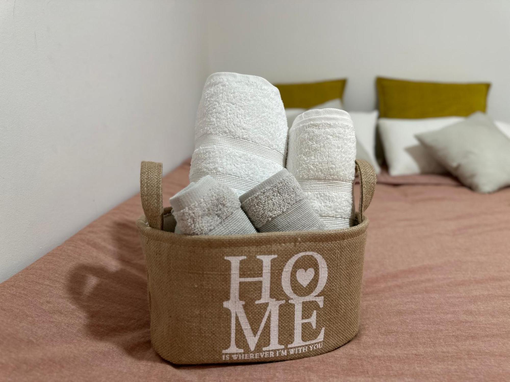 Moderna Habitacion En El Corazon De لقنت المظهر الخارجي الصورة